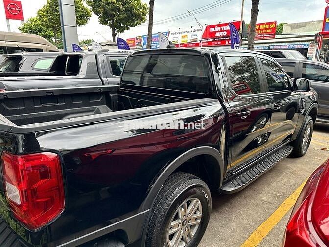 Ford Ranger XLS 2023, bảo hành 2027, vay 75%