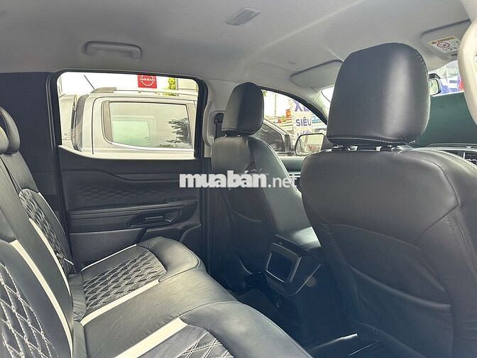 Ford Ranger XLS 2023, bảo hành 2027, vay 75%