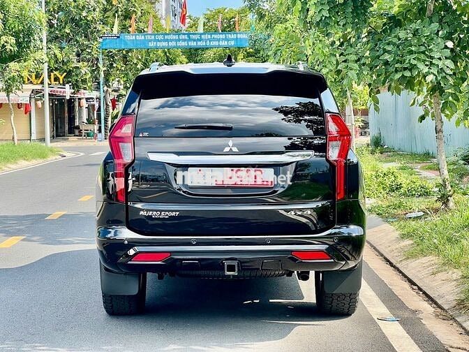 Mitsubishi Pajero Sport 2023 Đen