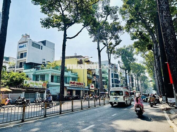 🔥 NGANG 11m MẶT TIỀN NGUYỄN TRI PHƯƠNG , QUẬN 10 🔥 11x16m - TRỆT LẦU 