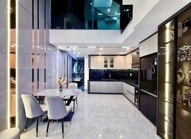 chính chủ bán gấp nhà Thành Thái giá 4 tỷ 250 - 44m2 (2PN, 2WC)