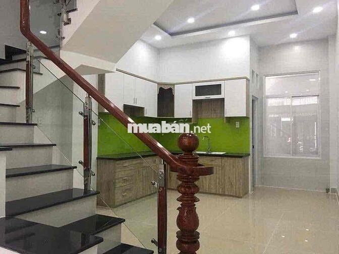 Cho nữ thuê phòng 4tr2 đối diện cổng KDT Vạn Phúc