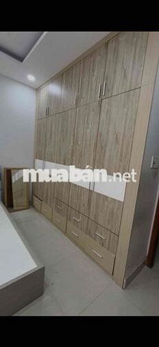 Cho nữ thuê phòng 4tr2 đối diện cổng KDT Vạn Phúc
