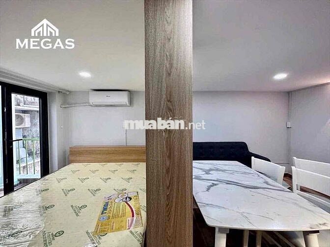 Cho thuê căn hộ 2PN Ban công thang máy tận phòng Lý Thái Tổ Quận 3