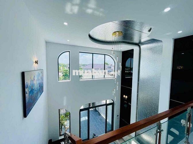 Nhà xây hiện đại, gần cây xăng 26 giá rẻ hơn thị trường 40% có sổ