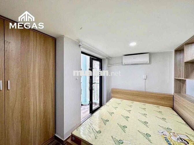 Cho thuê căn hộ 2PN Ban công thang máy tận phòng Lý Thái Tổ Quận 3