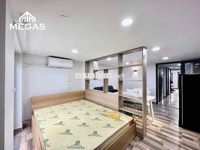 Cho thuê căn hộ 2PN Ban công thang máy tận phòng Lý Thái Tổ Quận 3