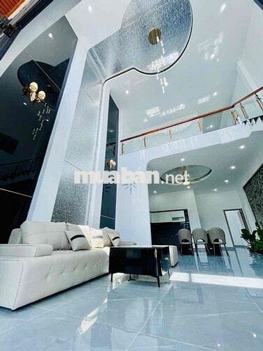 Nhà xây hiện đại, gần cây xăng 26 giá rẻ hơn thị trường 40% có sổ