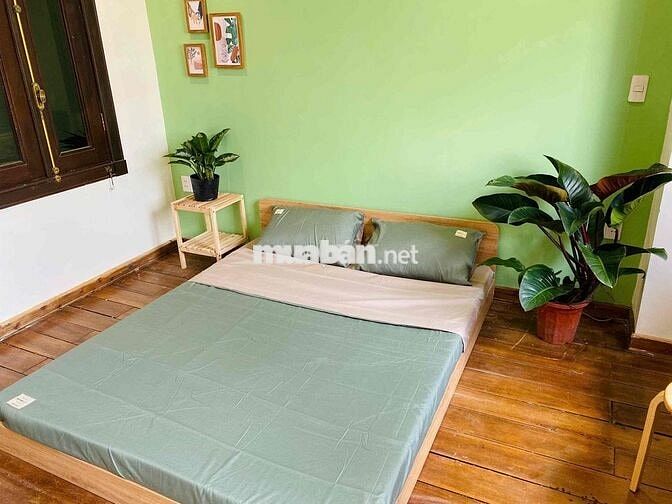 Phòng gần chợ Bà Chiểu có ban công, WC riêng, có bếp