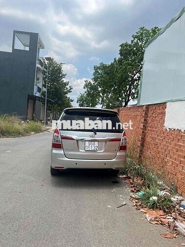 Toyota Innova 2015 Bạc