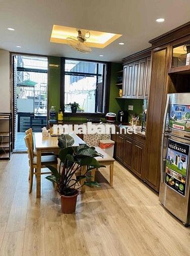 Phòng gần chợ Bà Chiểu có ban công, WC riêng, có bếp