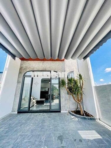 Nhà xây hiện đại, gần cây xăng 26 giá rẻ hơn thị trường 40% có sổ