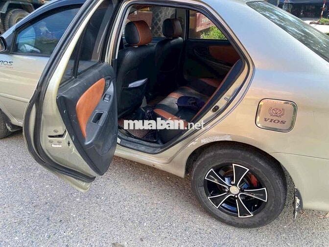 Toyota Vios 2004 G Vàng cát