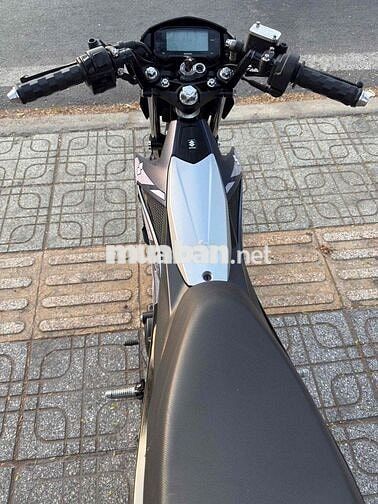 Suzuki Raider 150 Đen, Xám