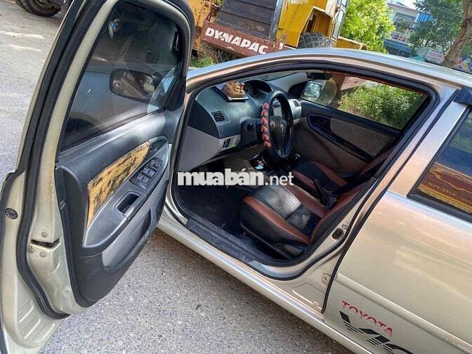 Toyota Vios 2004 G Vàng cát