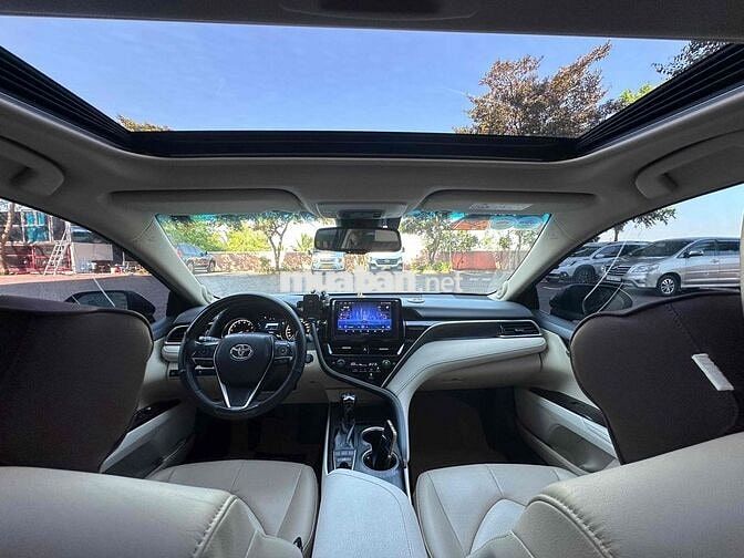 Toyota Camry 2022 2.0 Q 40000 Km Đen