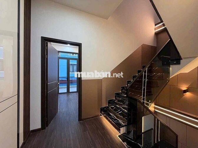Nhà 3 tầng mới hoàn thiện tại P. Phú Thuận, quận 7
