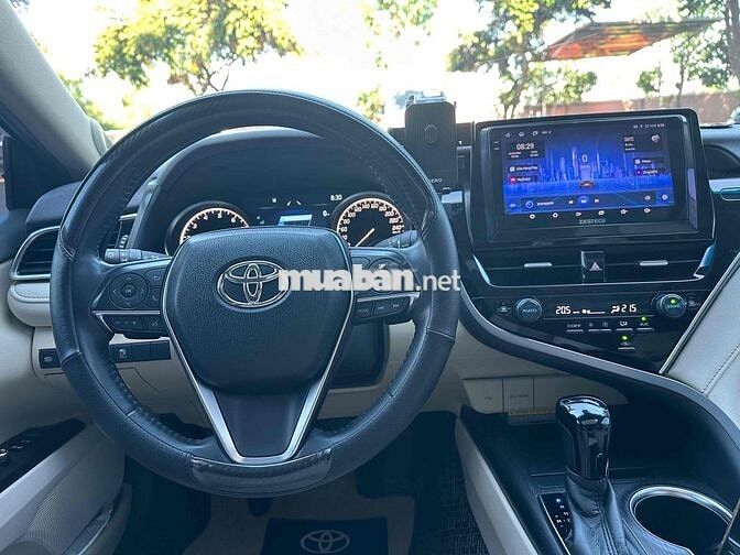 Toyota Camry 2022 2.0 Q 40000 Km Đen