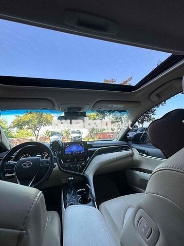 Toyota Camry 2022 2.0 Q 40000 Km Đen