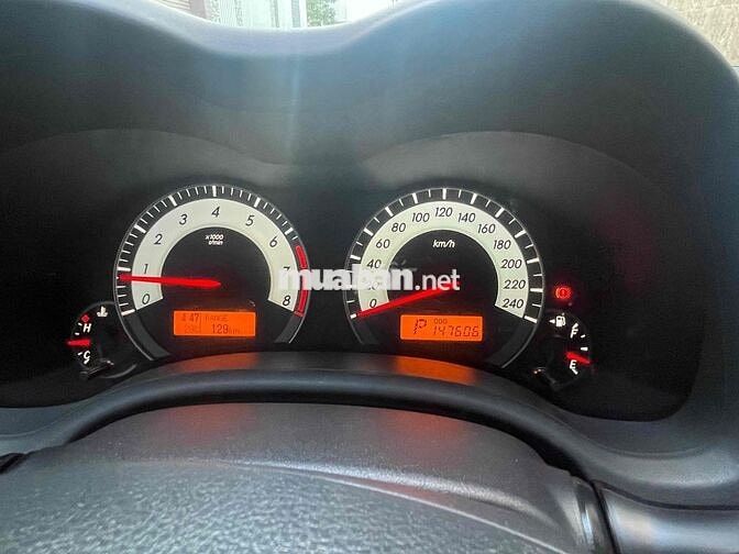 Toyota Corolla Altis 2014 2.0V
