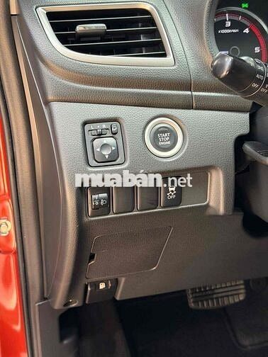 Mitsubishi Triton 2020 AT Premium