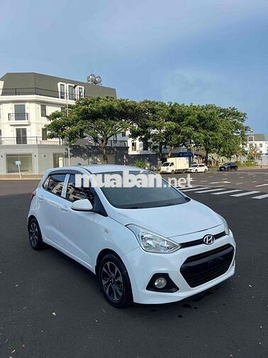 Hyundai i10 Base 2015 Trắng