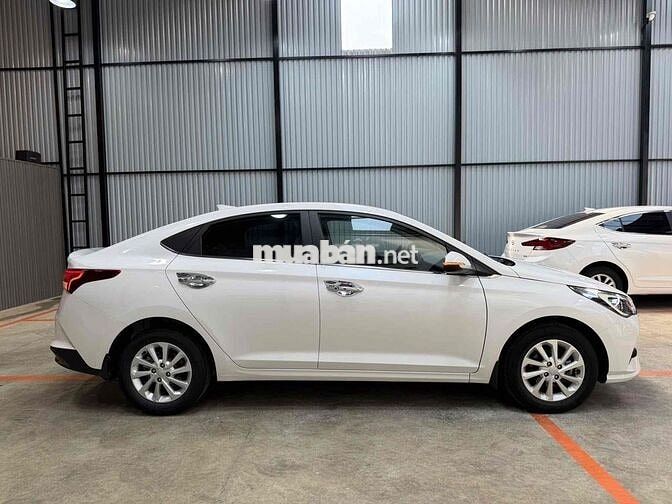 Hyundai Accent 2021 AT
