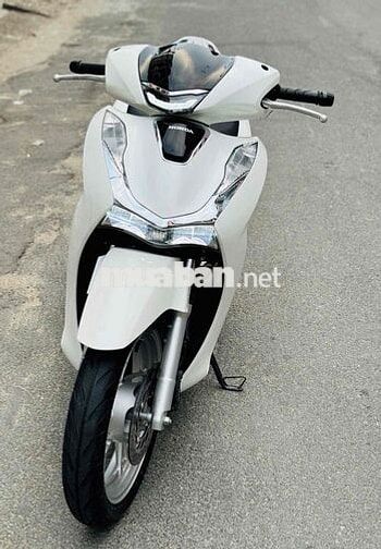 Honda SH 150i 2022 Trắng odo 12 ngàn cây