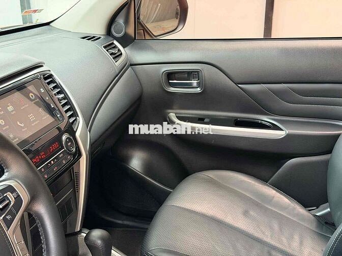 Mitsubishi Triton 2020 AT Premium