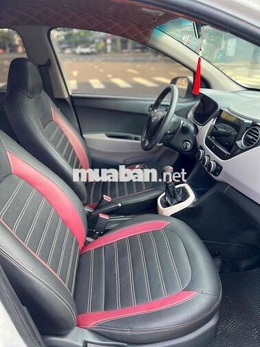 Hyundai i10 Base 2015 Trắng