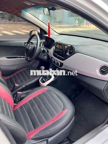 Hyundai i10 Base 2015 Trắng