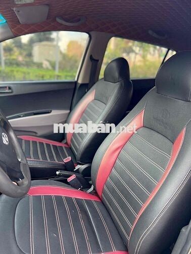 Hyundai i10 Base 2015 Trắng