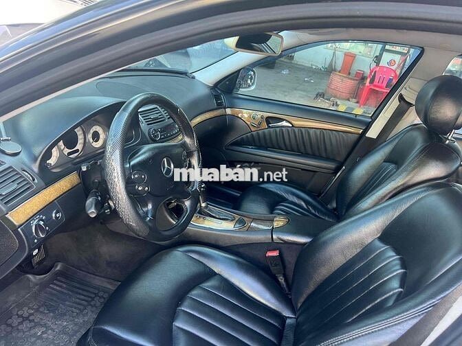 Mercedes-Benz E200 2007 Đen