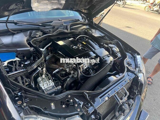 Mercedes-Benz E200 2007 Đen