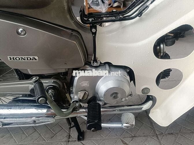Honda Super Cub 50cc Xám, Trắng rất đẹp đầu nồi zi