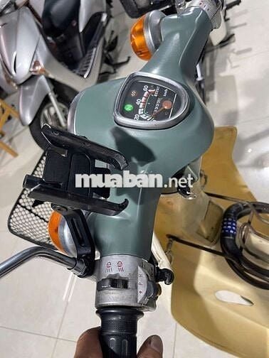 BÁN 1 SIÊU PHẨM HONDA CUB 50 KIM VÀNG GIỌT LỆ , 