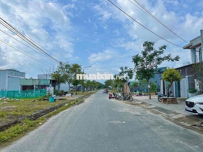 Bán Đất 97,5m2 Gần Chợ Điện Ngọc và Làng Đại Học, Giá 2,92 Tỷ