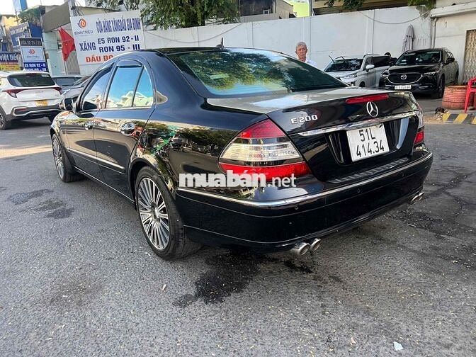 Mercedes-Benz E200 2007 Đen