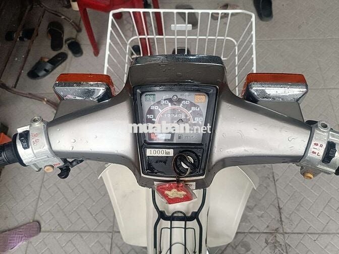 Honda Super Cub 50cc Xám, Trắng rất đẹp đầu nồi zi
