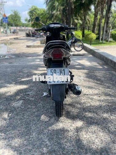 Revo 2012 , giấy tờ đầy đủ , xe đẹp liền lạc