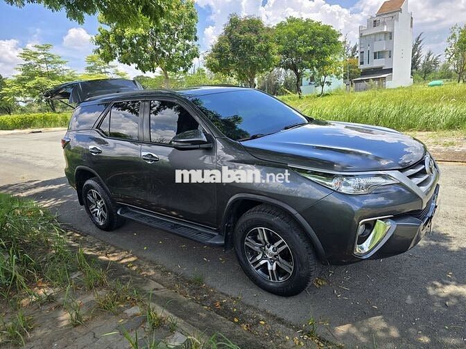 Toyota Fortuner 2019 Xám