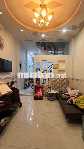 Cho thuê nhà full nội thất hẻm xe tải