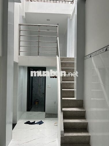 Cho thuê nhà 64m, mặt tiền 8m, Nguyễn Thời Trung, P.An Đông (Q5)