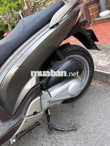 Honda SH màu Nâu