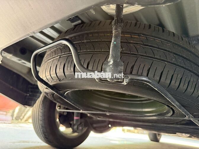 8 Chỗ - Innova Cross 2.0V 2025 (Xăng, Tự động)
