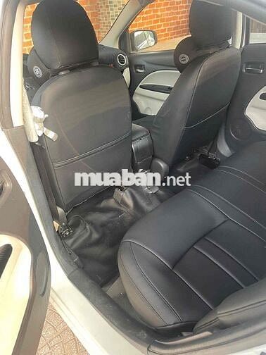 Mitsubishi Attrage 2017 Trắng