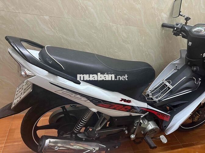 Detech RC 50cc Trắng đen 21726 km