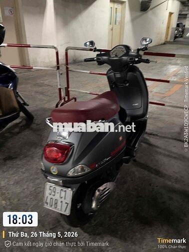 Piaggio Vespa LX 3Vie FI Xám