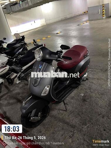 Piaggio Vespa LX 3Vie FI Xám