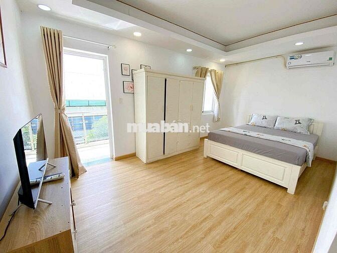 1 Phòng ngủ , tách bếp , ban công siêu rộng , view cực đẹp chỉ 7 tr